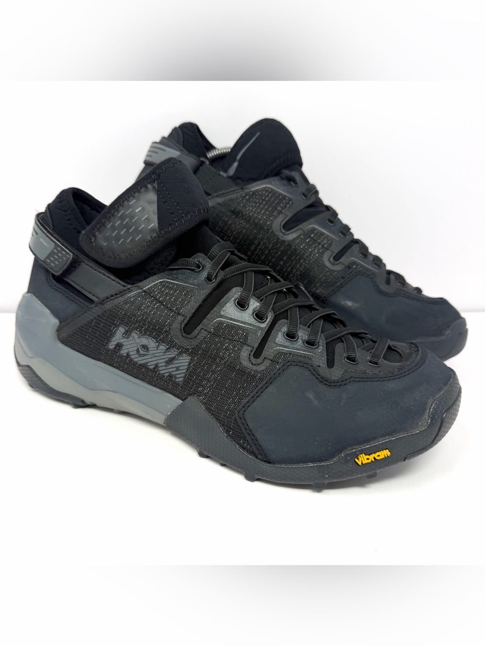 Hoka One Men’s Sky Arkali Hiking Boots Shoes Sz 10.5 Black Grey Outdoors Trail